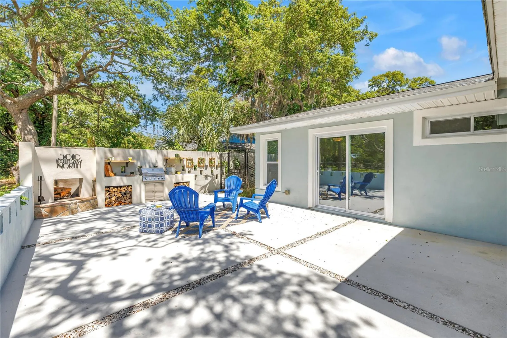 5010 109th Way N St Petersburg FL 33708