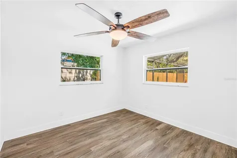 5010 109th Way N St Petersburg FL 33708