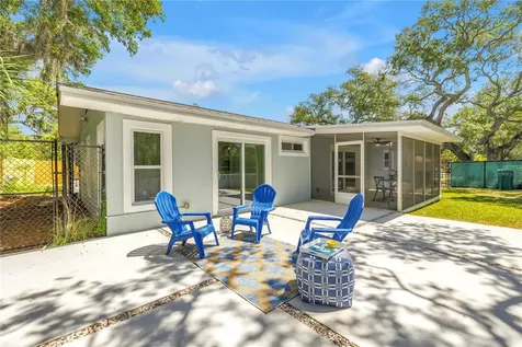 5010 109th Way N St Petersburg FL 33708