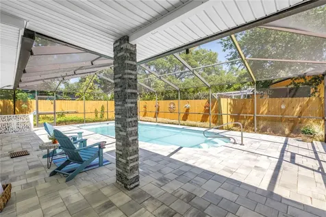5010 109th Way N St Petersburg FL 33708