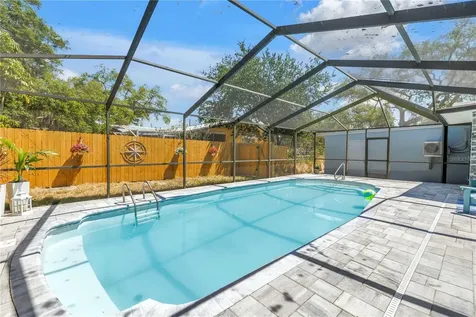 5010 109th Way N St Petersburg FL 33708