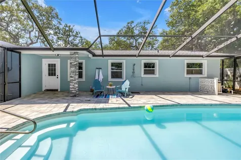 5010 109th Way N St Petersburg FL 33708