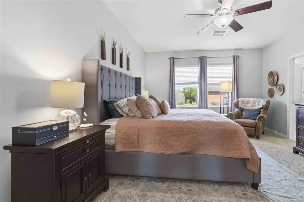 5113 Sanderling Ridge Drive Lithia FL 33547