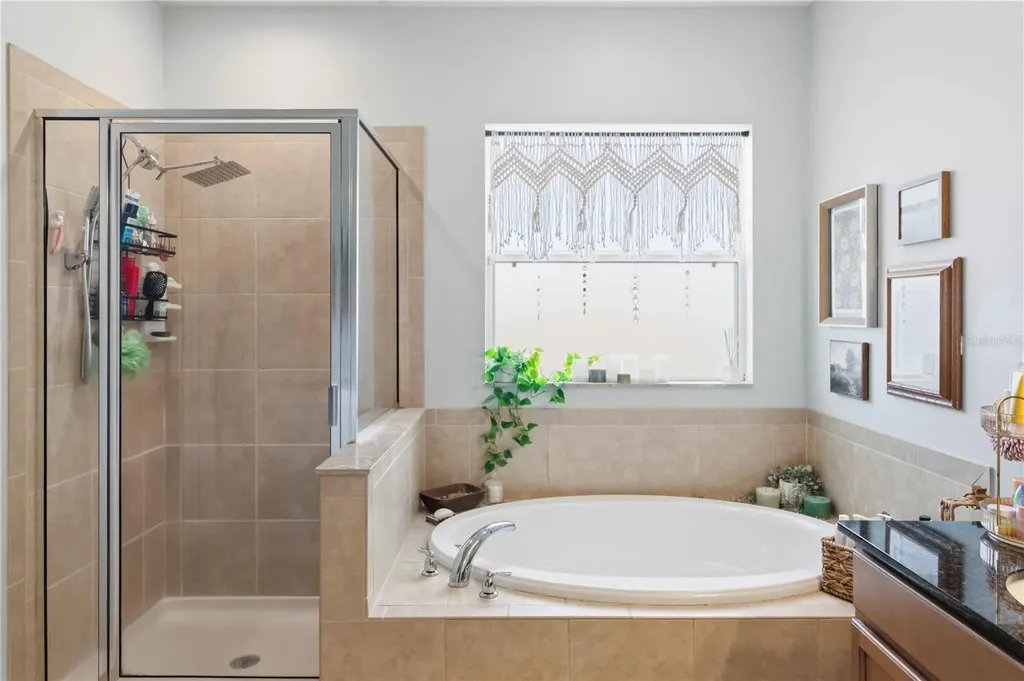 5113 Sanderling Ridge Drive Lithia FL 33547