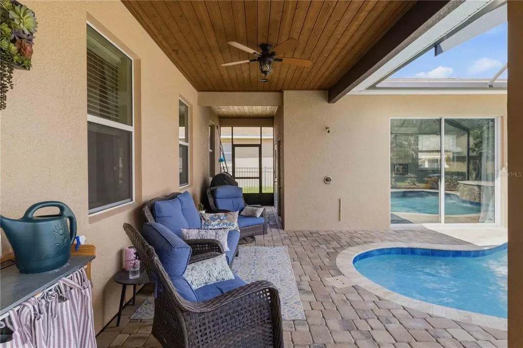 5113 Sanderling Ridge Drive Lithia FL 33547