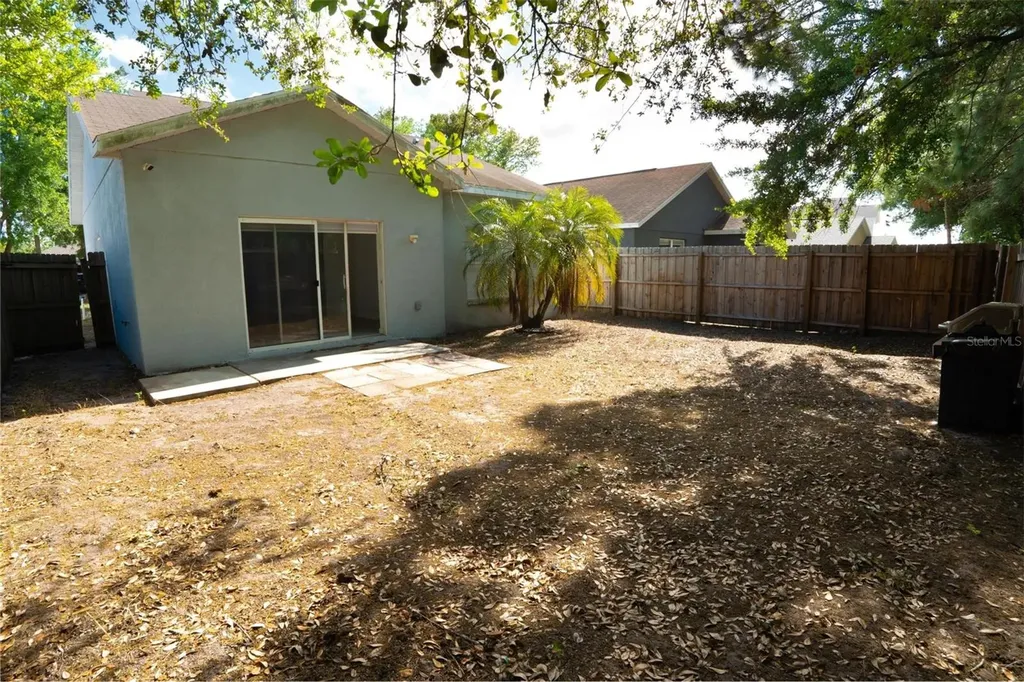 7457 Oxford Garden Circle Apollo Beach FL 33572