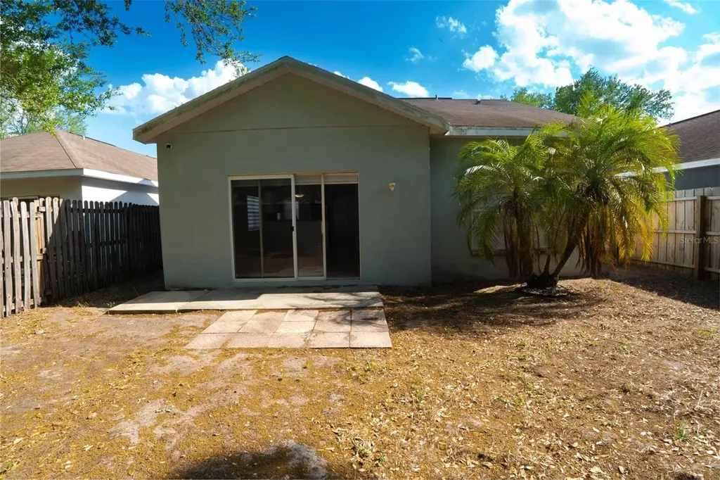 7457 Oxford Garden Circle Apollo Beach FL 33572