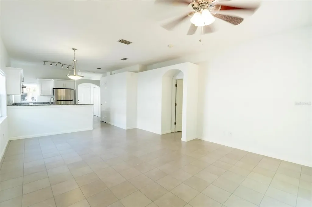 7457 Oxford Garden Circle Apollo Beach FL 33572