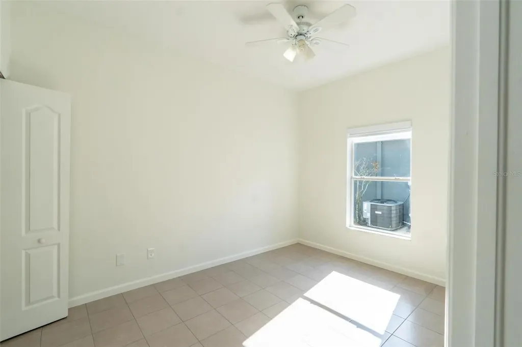 7457 Oxford Garden Circle Apollo Beach FL 33572