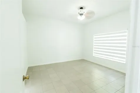 7457 Oxford Garden Circle Apollo Beach FL 33572