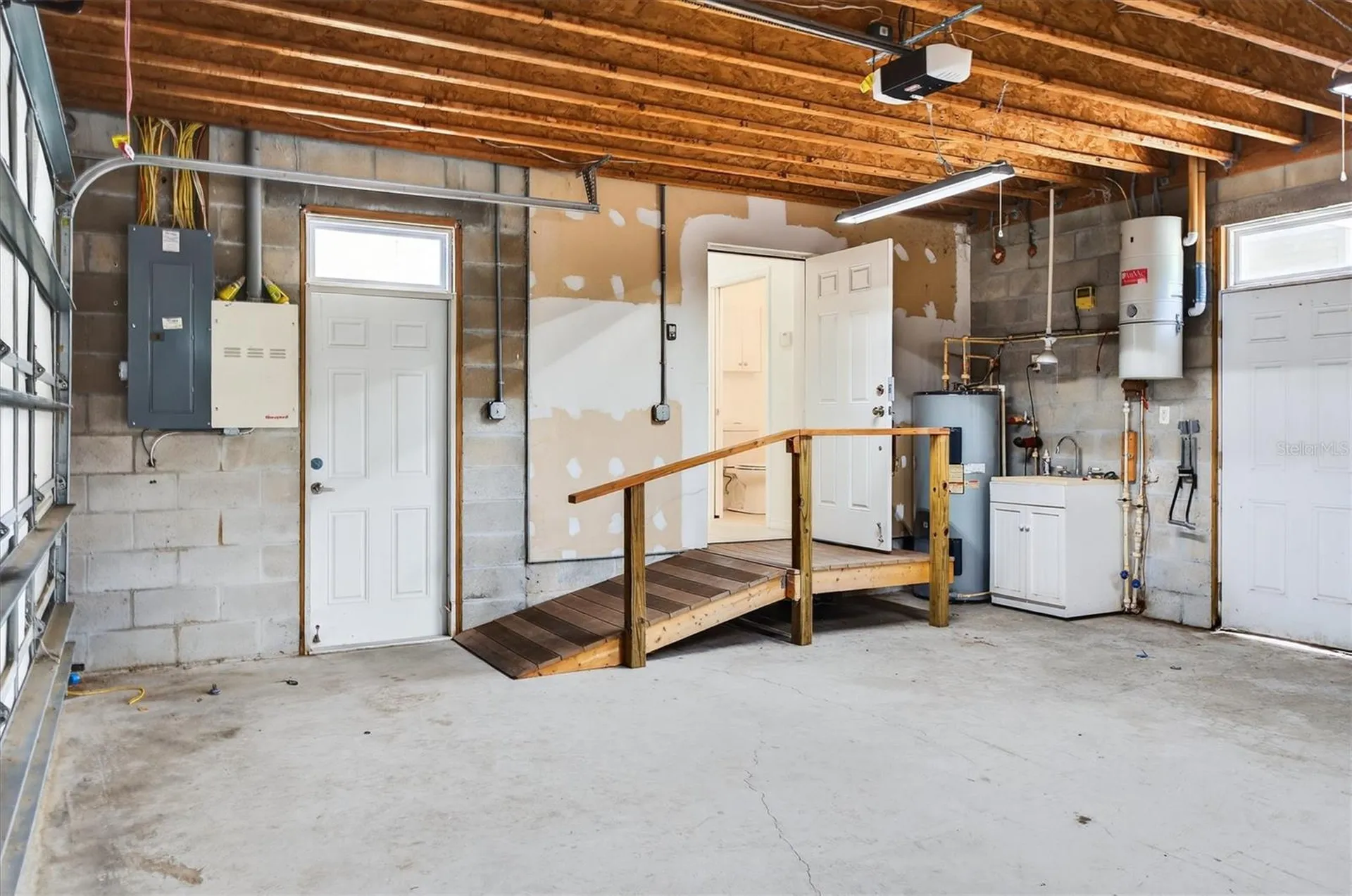 38327 Hamrich Drive Dade City FL 33525