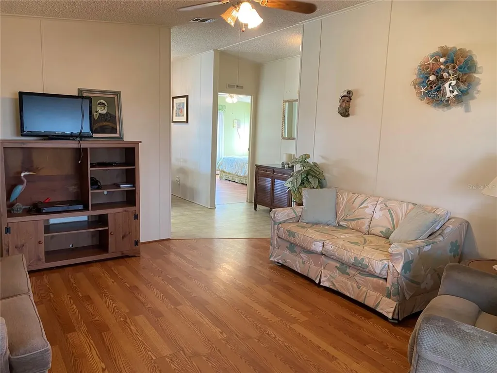 701 Riverview Circle North Port FL 34287