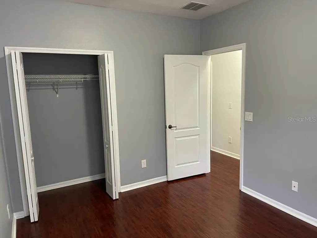 3153 Capri Isle Way Orlando FL 32835