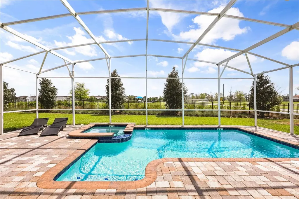 917 Ocean Course Avenue Davenport FL 33896