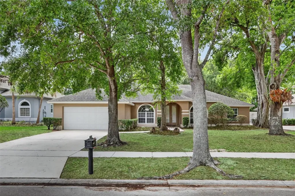 8852 Great Cove Drive Orlando FL 32819
