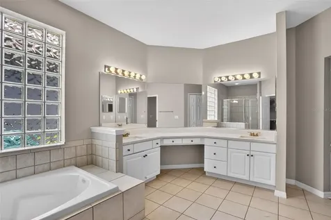 8852 Great Cove Drive Orlando FL 32819