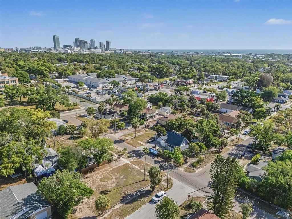 1816 10th Street S St Petersburg FL 33705