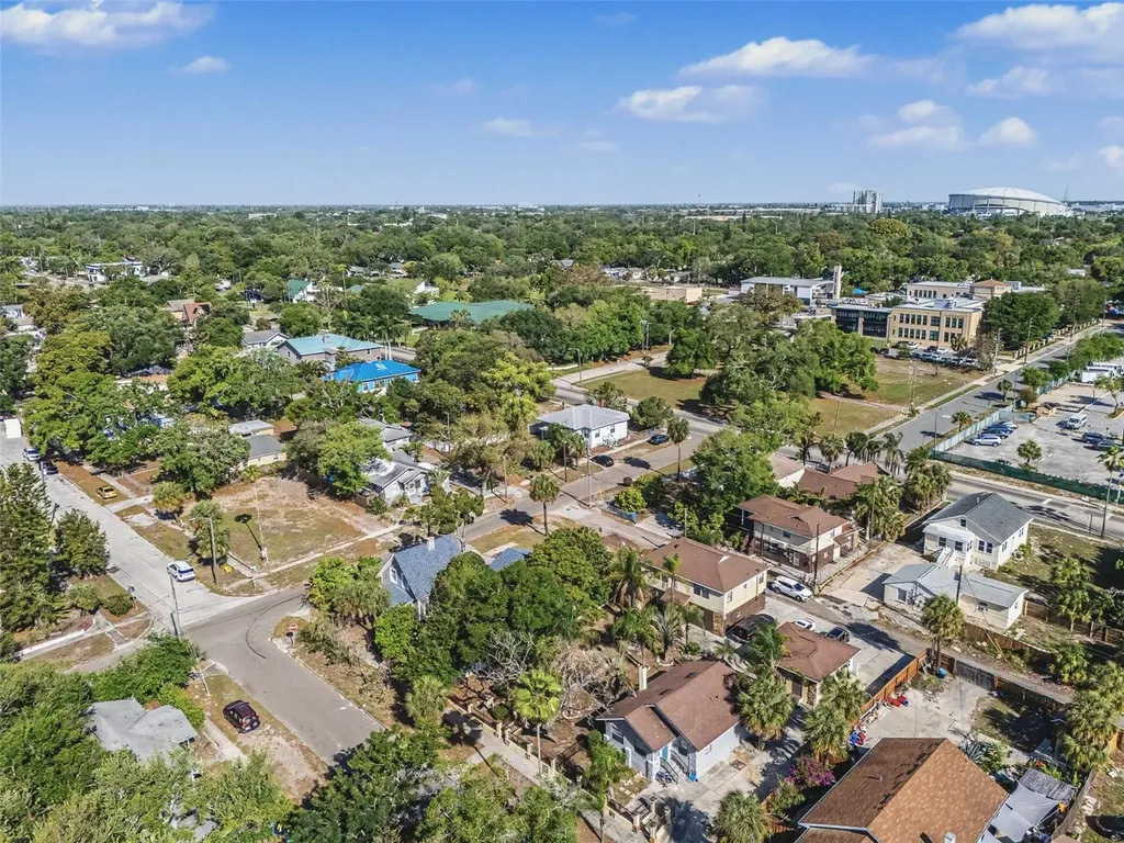 1816 10th Street S St Petersburg FL 33705