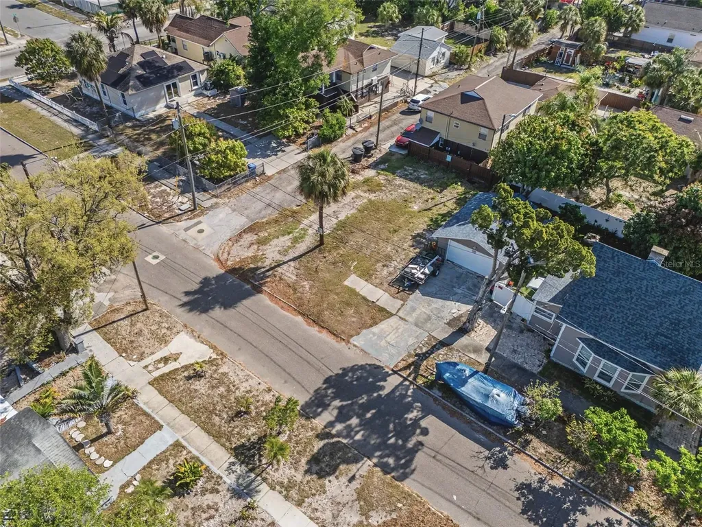 1816 10th Street S St Petersburg FL 33705