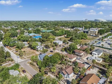 1816 10th Street S St Petersburg FL 33705