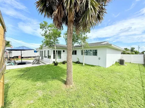 8509 La Boca Avenue North Port FL 34287