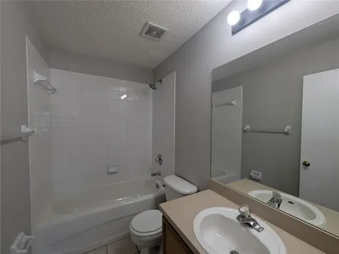 4122 Waterside Island Court Tampa FL 33617