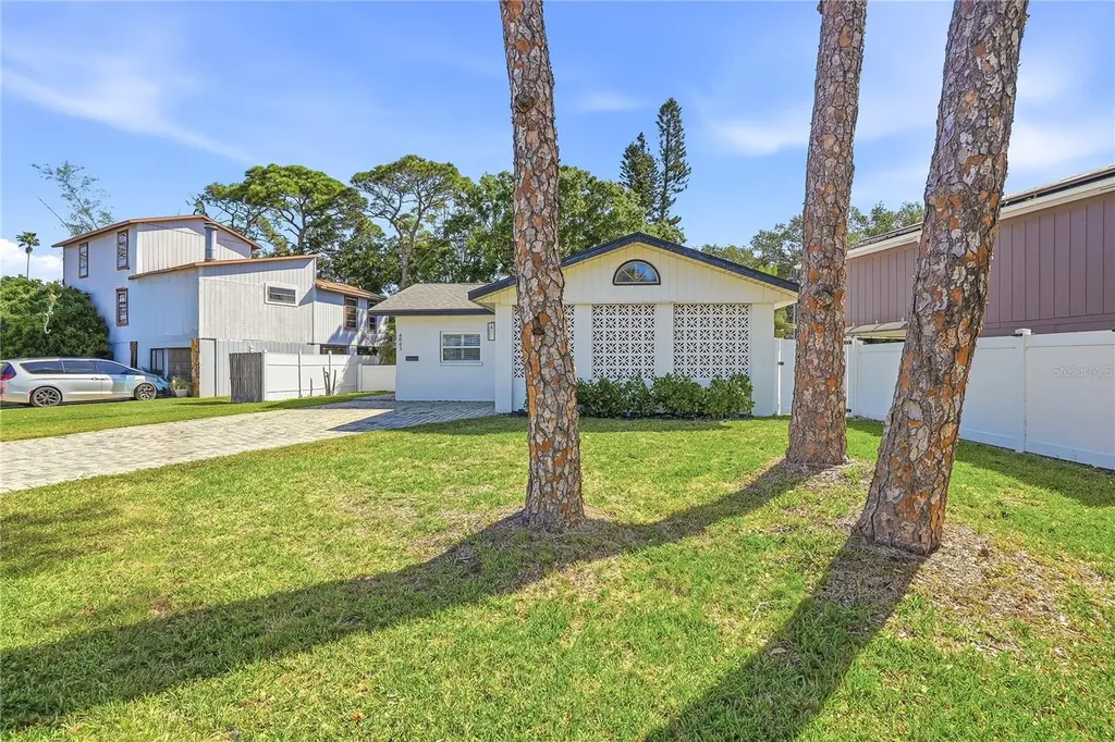 4043 Shore Acres Boulevard NE St Petersburg FL 33703