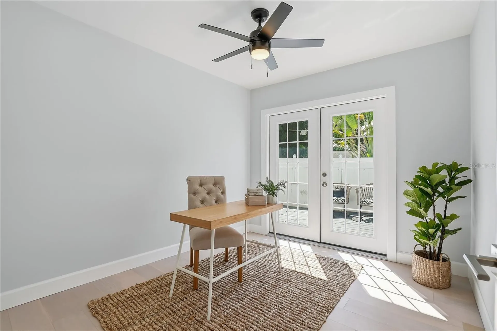 4043 Shore Acres Boulevard NE St Petersburg FL 33703