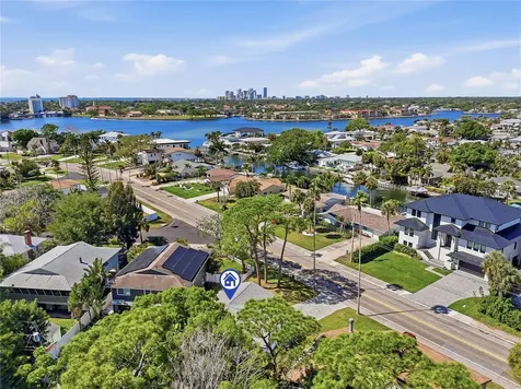4043 Shore Acres Boulevard NE St Petersburg FL 33703