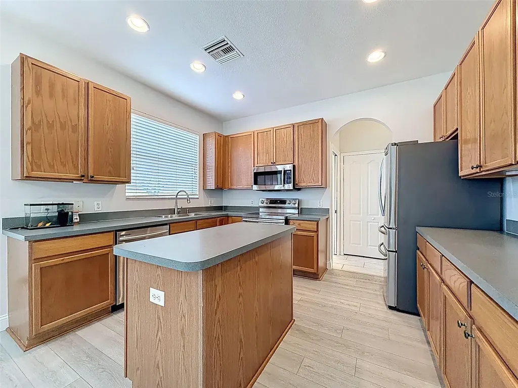 3311 Sisal Loop Wesley Chapel FL 33544