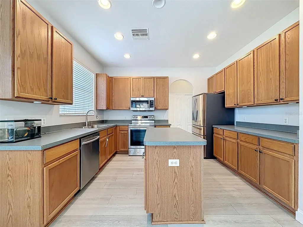 3311 Sisal Loop Wesley Chapel FL 33544