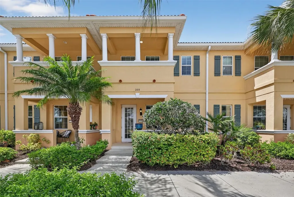 3736 82nd Avenue Circle E Sarasota FL 34243