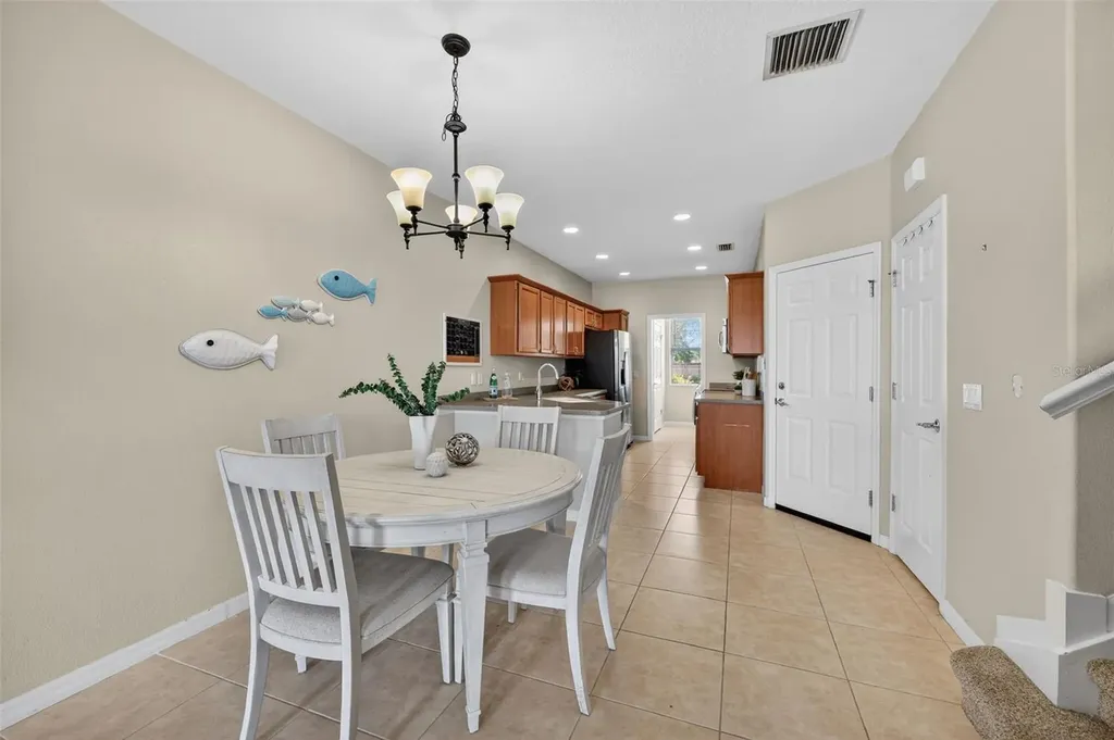 3736 82nd Avenue Circle E Sarasota FL 34243