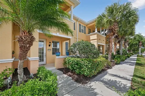 3736 82nd Avenue Circle E Sarasota FL 34243