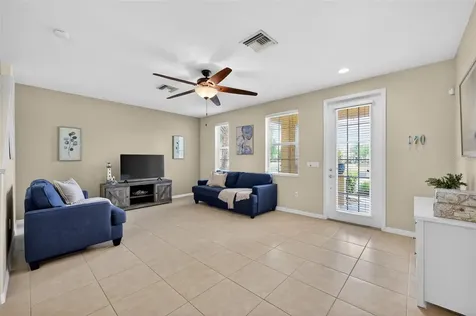 3736 82nd Avenue Circle E Sarasota FL 34243