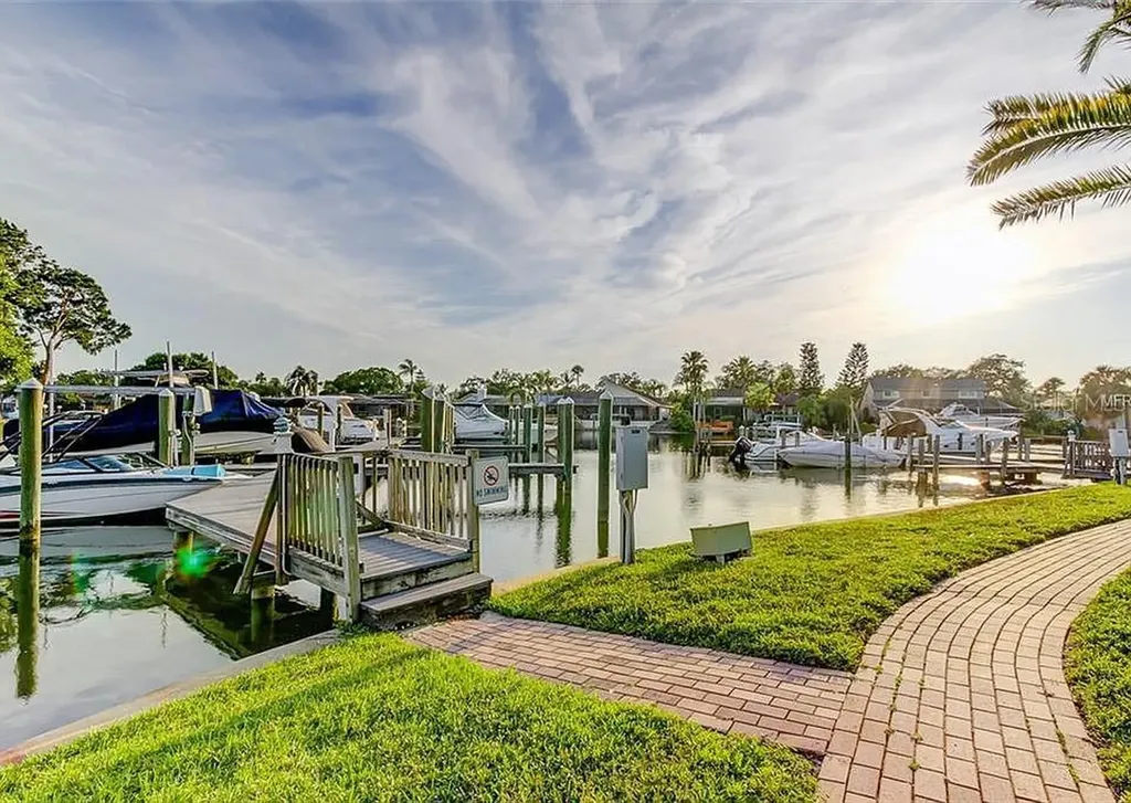 10416 Saint Tropez Place Tampa FL 33615