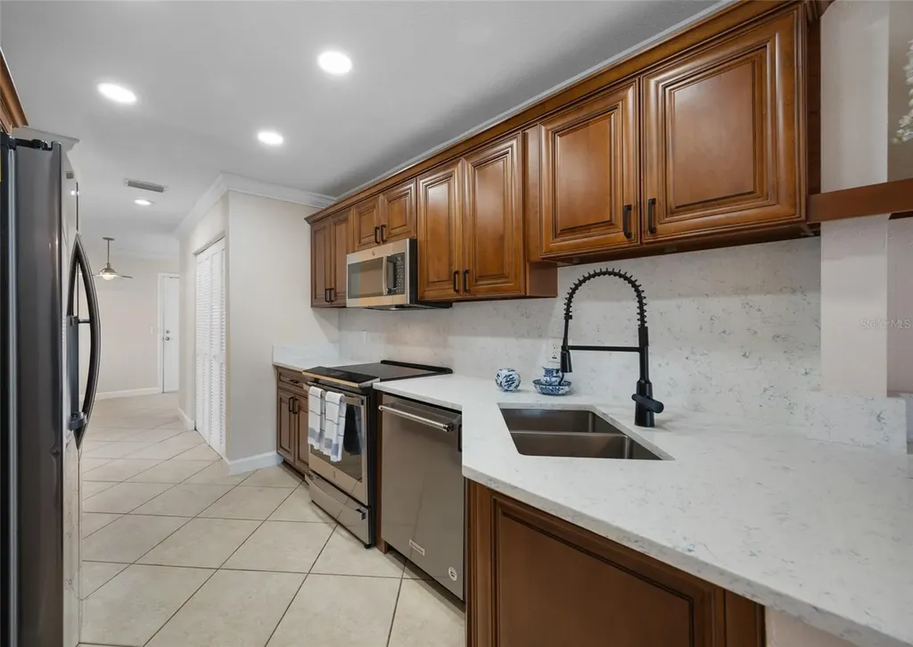 10416 Saint Tropez Place Tampa FL 33615