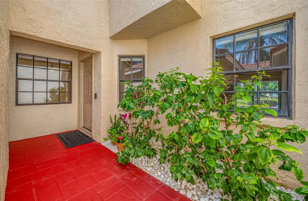 10416 Saint Tropez Place Tampa FL 33615