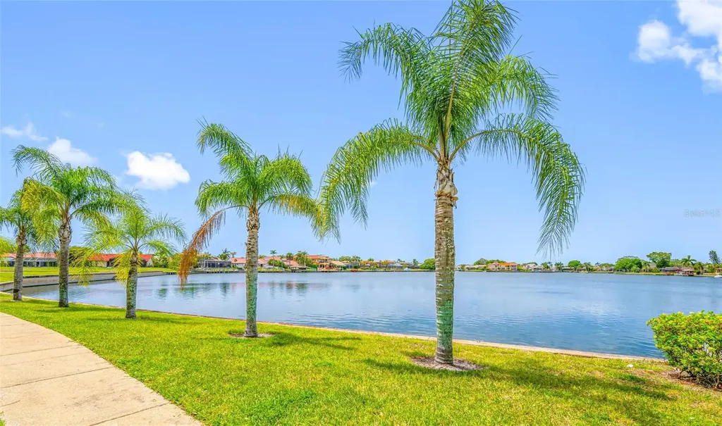 10416 Saint Tropez Place Tampa FL 33615