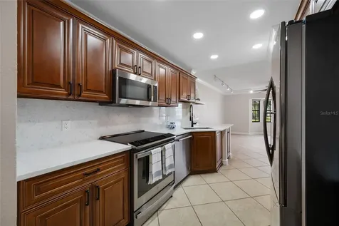 10416 Saint Tropez Place Tampa FL 33615