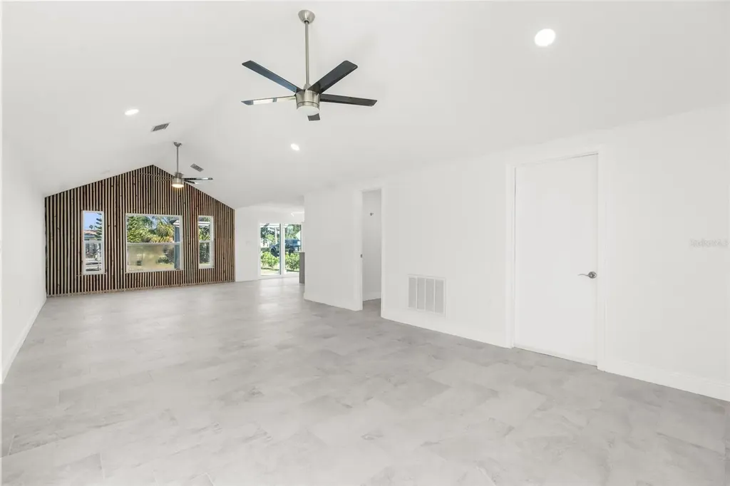 13726 Michelle Avenue Hudson FL 34667