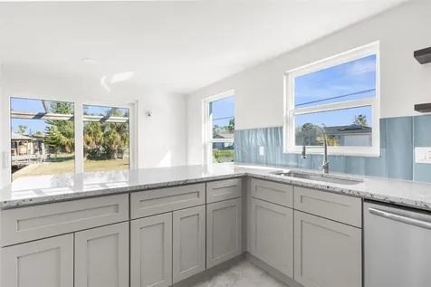 13726 Michelle Avenue Hudson FL 34667