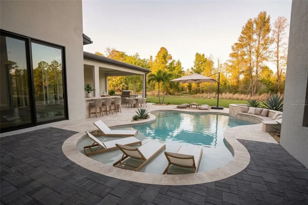 16000 Pendio Drive Bella Collina FL 34756