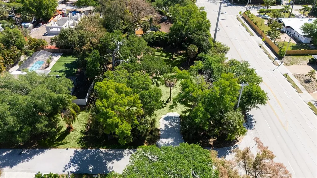 4717 Crystal Avenue Sarasota FL 34231