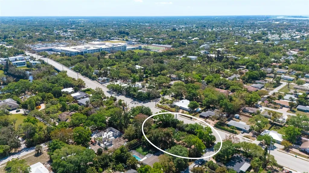 4717 Crystal Avenue Sarasota FL 34231