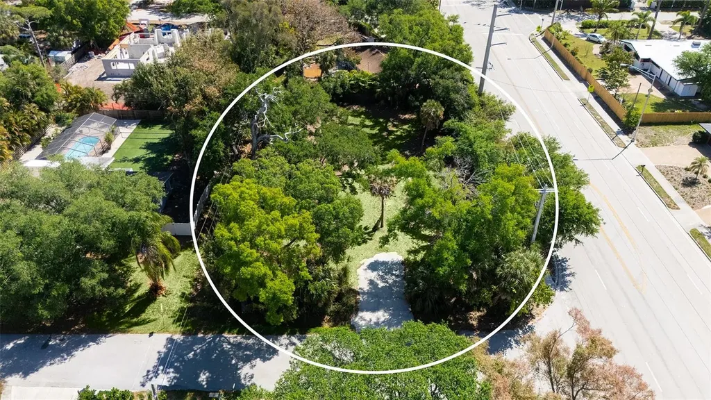 4717 Crystal Avenue Sarasota FL 34231