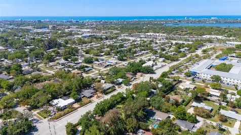 4717 Crystal Avenue Sarasota FL 34231
