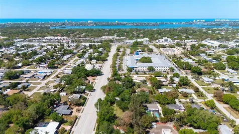 4717 Crystal Avenue Sarasota FL 34231