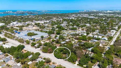 4717 Crystal Avenue Sarasota FL 34231