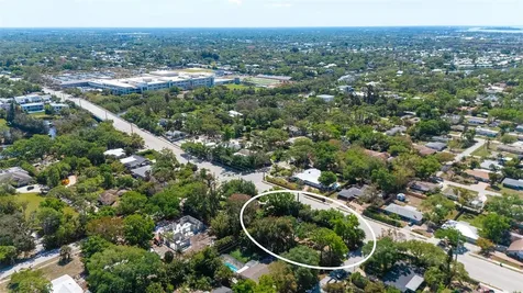 4717 Crystal Avenue Sarasota FL 34231